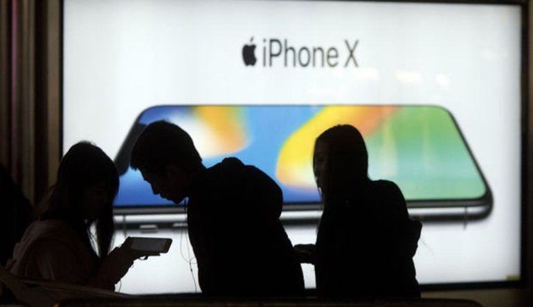 BİM, iPhone Xi 1100 TLlik indirimle satacak 40